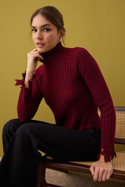 Bordo K?sa/Crop Etek Ucu Ak?tma Detayl? Triko Kazak TWOAW26KZ00102 - Trendyolmilla фото 2