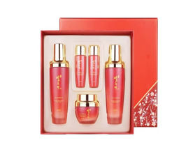 Набор женских увлажняющих средств для лица тонер эмульсия крем - Set 3-Piece Jin Herbal Womens, тонер 130мл+30мл, эмульсия 130мл+30мл, крем 60мл.