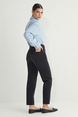 Siyah Normal Bel Mom Jeans TWOSS25JE00135 - Trendyolmilla фото 5