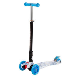 Самокат трехколесный