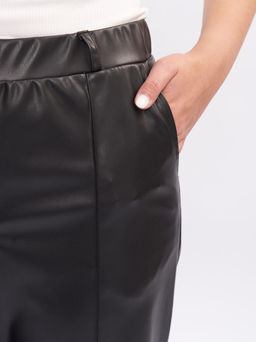 Брюки из эко-кожи BB23009BLK01 - Артесса фото 4