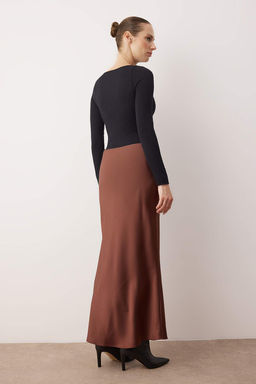 TRENDYOLMILLA Siyah Bal?k Kesim Saten Maxi Boy Dokuma Etek TWOAW24ET00358 фото 13
