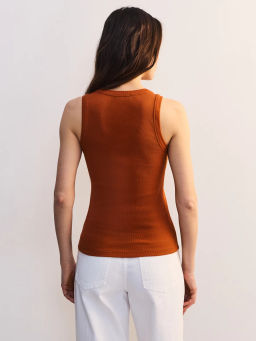 Базовая майка с вырезом халтер TOP0526-23 / Zarina