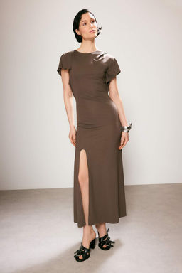 Trendyol Studio Collection Haki Bodycon Melek Kol K?sa Kollu Esnek Orme Elbise TWOSS26EL00393 - Trendyolmilla фото 2