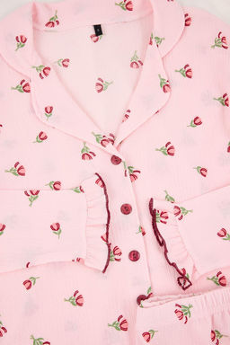 Pembe Cicekli F?rf?r ve Baby Overloklu Burumcuk Dokulu Orme Pijama Tak?m? THMSS26PT00017 - Trendyolmilla фото 7