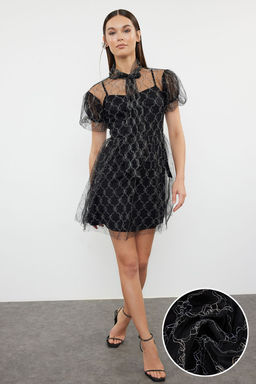 Siyah A-Kesim Dokuma Tul K?sa Elbise TPRSS24EL00249