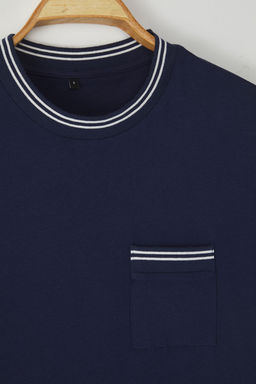 TRENDYOL MAN Lacivert Regular/Normal Kesim Cep ve Triko Bant Detayl? %100 Pamuk Basic Tok T-shirt TMNSS25TS00035 - Trendyolmilla фото 7