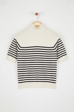 Trendyolmilla Gri Premium Iplik/Ozel Iplik Yumusak Tuseli Basic Triko Bluz TWOAW24BZ00005