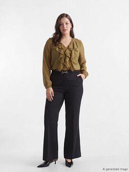 Standart Fit Toka Detayl? Kad?n Pantolon