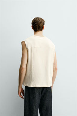 CAMISETA TANK RELAXED FIT / Crudo