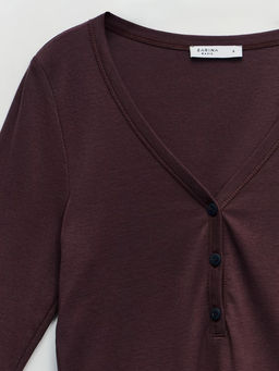 Лонгслив с застежкой на груди / Zarina  фото 9