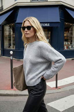 Wardrobe Essentials Gri Yumusak Dokulu Genis Kal?p Basic Triko Kazak | TWOAW26KZ00088