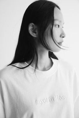 Camiseta oversize con estampado
