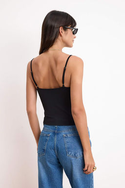 Siyah Fitted/Vucuda Oturan V Yaka Ince Ask?l? Kolsuz Poliamid Orme Atlet TWOSS26AL00022 - Trendyolmilla фото 4