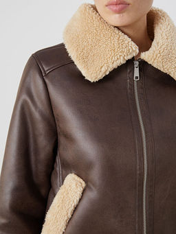 K?rk Yaka Kad?n Deri G?r?n?ml? Mont