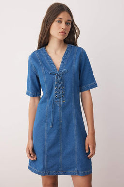 Mavi Kusgozu Baglama Detayl? Mini Denim Elbise TWOAW26EL00033 - Trendyolmilla фото 2
