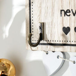 Ключница настенная Дом с сердечками, декоративные крючки, дерево, 25.6?18.2?0.6 см