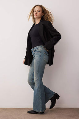 Mavi Normal Bel Arka Cep Detayl? Flare Bootcut Jeans TWOAW26JE00130 - Trendyolmilla фото 2
