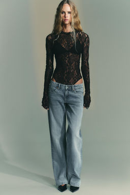 LACE BODYSUIT