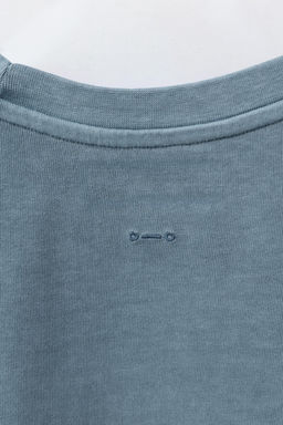 HEAVYWEIGHT FADED-EFFECT T-SHIRT