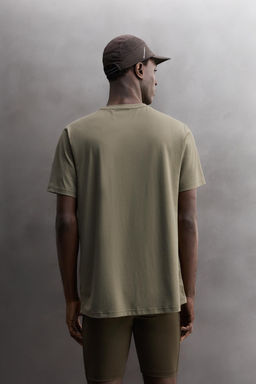 CAMISETA T?CNICA B?SICA / Verde medio - Zara фото 3