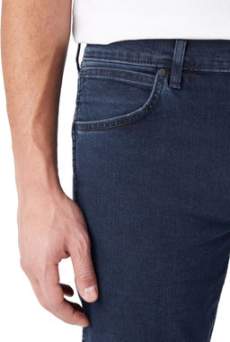 Джинсы мужские