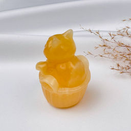 Фигурка резная Кошка из Кальцита