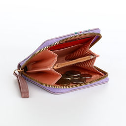 Кошелёк женский на молнии с ремешком, лакированный, синий