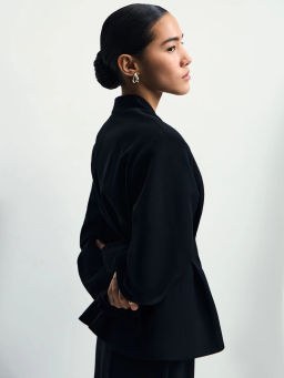 Приталенный жакет с вискозой в составе / Zarina