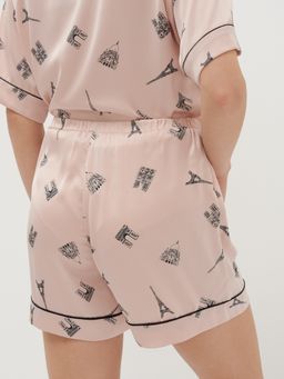 Костюм из армани-шелка с шортами и рубашкой