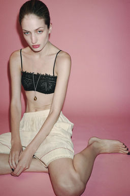 CONTRAST LINEN BLEND BERMUDA SHORTS - LIMITED EDITION - Zara фото 4