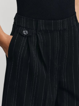 Шорты прямого кроя в полоску с содержанием вискозы / Zarina фото 7