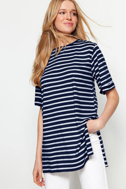 TRENDYOLMILLA Siyah Cizgili Y?rtmac Detayl? Oversize/Genis Kal?p Bisiklet Yaka Orme T-Shirt TWOSS23TS00097 фото 2