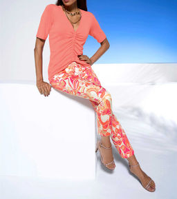 Пуловер, цвета коралла