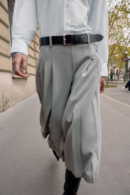 LONG BERMUDA SHORTS WITH DARTS - Zara фото 2