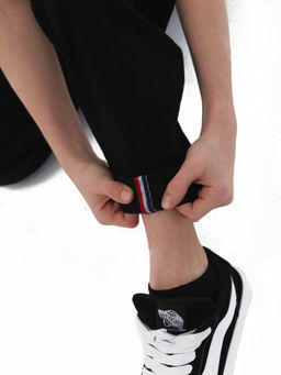 Джинсы-бананы для мальчиков