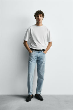 SLIM FIT TAPERED JEANS