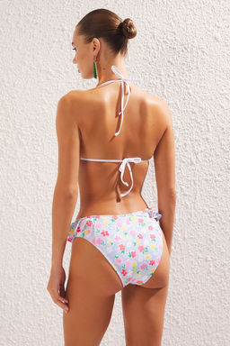 TRENDYOLMILLA Cicek Desenli Ucgen Biyeli Yuksek Bel Regular Pretty Bikini Tak?m? TBESS25BT00042 фото 5