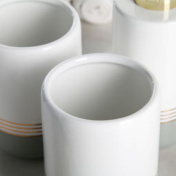 Набор аксессуаров для ванной комнаты «Лили», 4 предмета (дозатор 300 мл, мыльница, 2 стакана), бело-серый