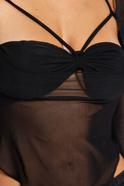 Trendyolmilla Siyah Cut Out/Pencere Detayl? Tul Bluz TPRAW24BZ00003