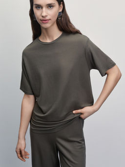 Топ прямого кроя с коротким рукавом / Zarina