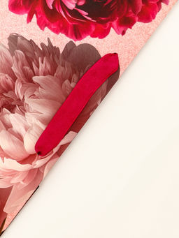 Цена за 2 шт. Пакет подарочный вертикальный Счастливых моментов, 25.5?30?9 см