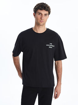 Bisiklet Yaka Bask?l? Penye Erkek Ti??rt