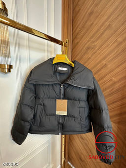 Куртка весенняя с капюшоном