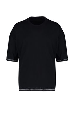 Siyah Oversize/Genis Kesim K?sa Kollu Islemeli %100 Pamuk T-Shirt TMNSS21TS1888
