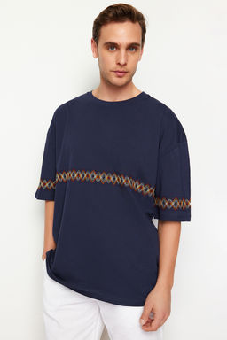 TRENDYOL MAN Tas Oversize/Genis Kesim K?sa Kollu Islemeli %100 Pamuklu T-Shirt TMNSS21TS1889 - Trendyolmilla фото 3