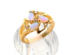 Кольцо позолоченное "Звезда" с японским опалом, размер 16 Радуга камня