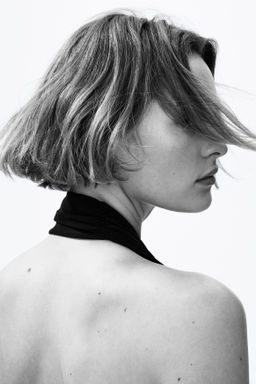 Top halter con detalle met?lico - H&m фото 9
