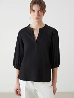 Ka??k Yaka Nak??l? Kad?n Bluz