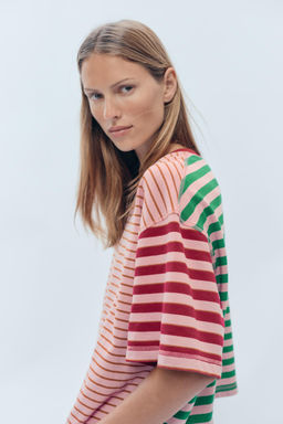 CAMISETA RAYAS LIMITED EDITION / rayas - Zara фото 6